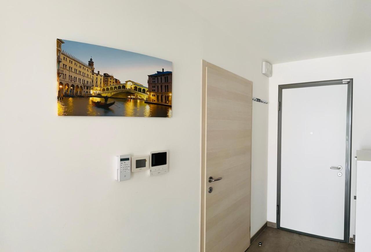 Lac Arte Postale Annecy Eksteriør billede